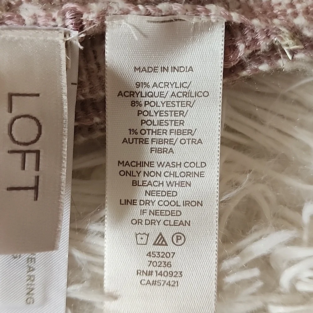 Loft Elegant Beige & Tan  Checkered Scarf Brand New